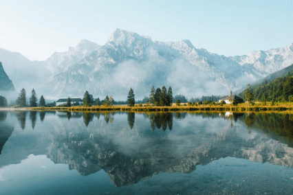 Aktivní dovolená pro turisty v rakouských horách aneb pěšky až na vrchol