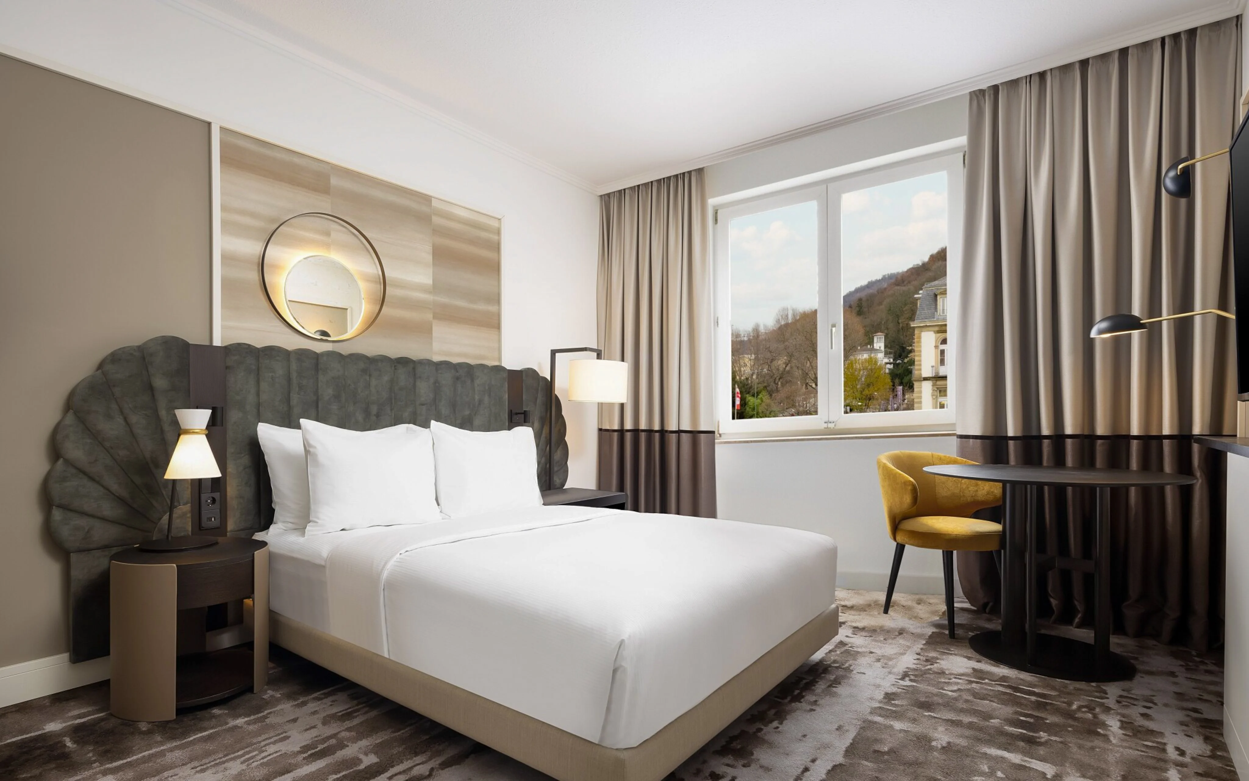 Německo: Historické město Heidelberg v luxusním Hotelu Hilton se snídaněmi formou bufetu a welcome drinkem