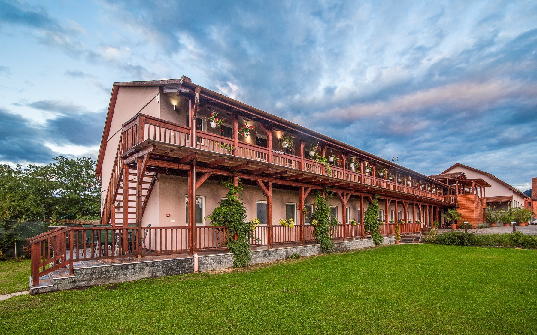 Egerszalók: Pobyt u termálních lázní ve Sweet-Life Wellness Apartments se snídaní, neomezeným wellness a vínem