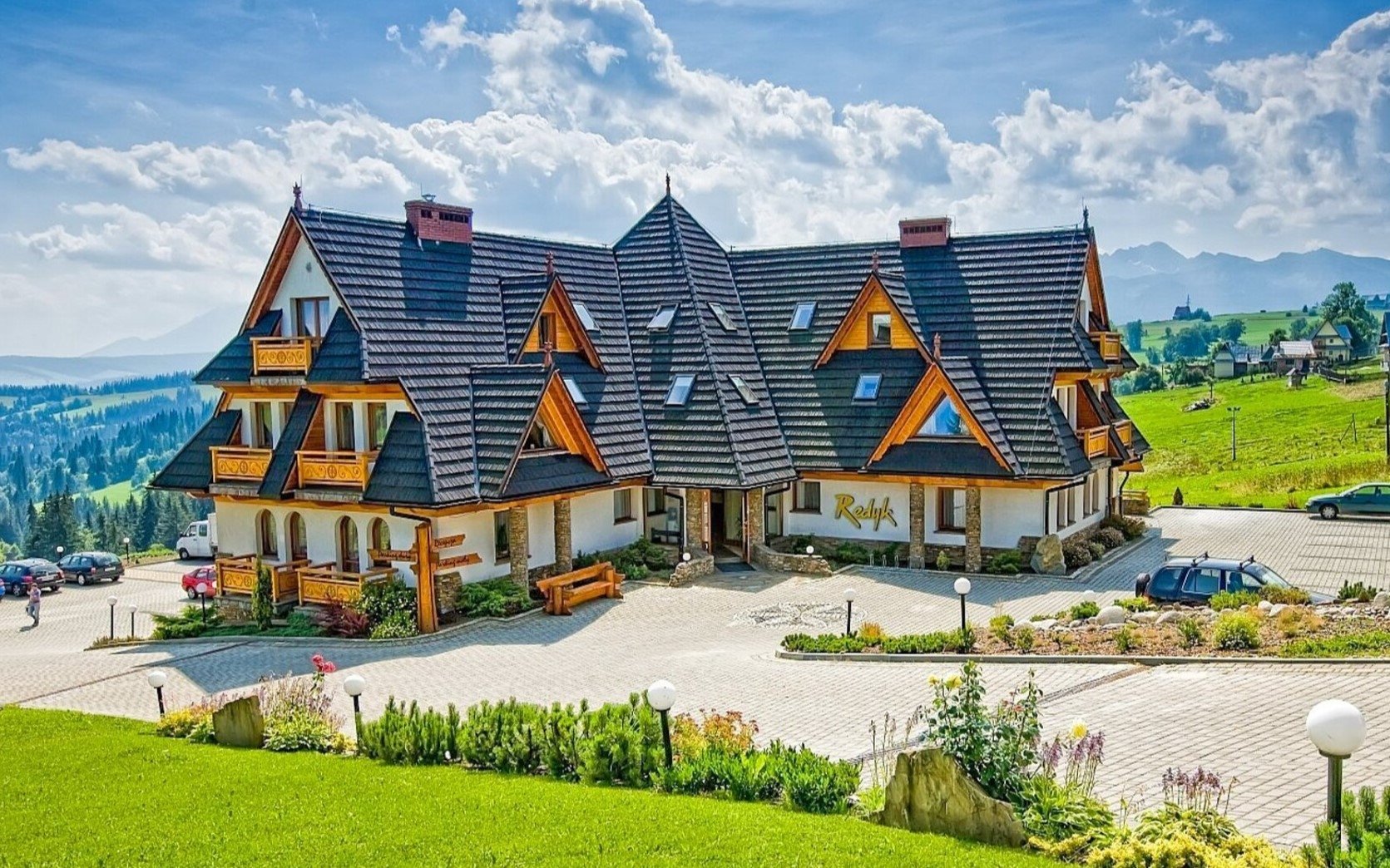 Polské Tatry u národního parku: Hotel Redyk Ski&Relax *** s polopenzí, neomezeným wellness + sleva do termálů