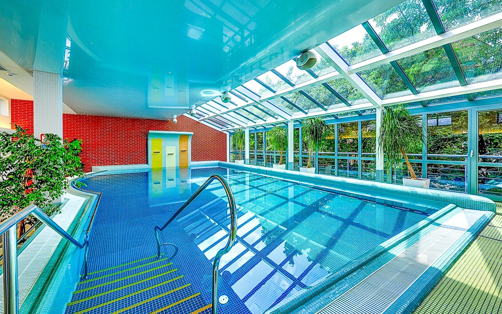 Karlovy Vary: Pobyt v Hotelu Royal Regent **** s polopenzí, neomezeným wellness centrem a až 7 procedurami