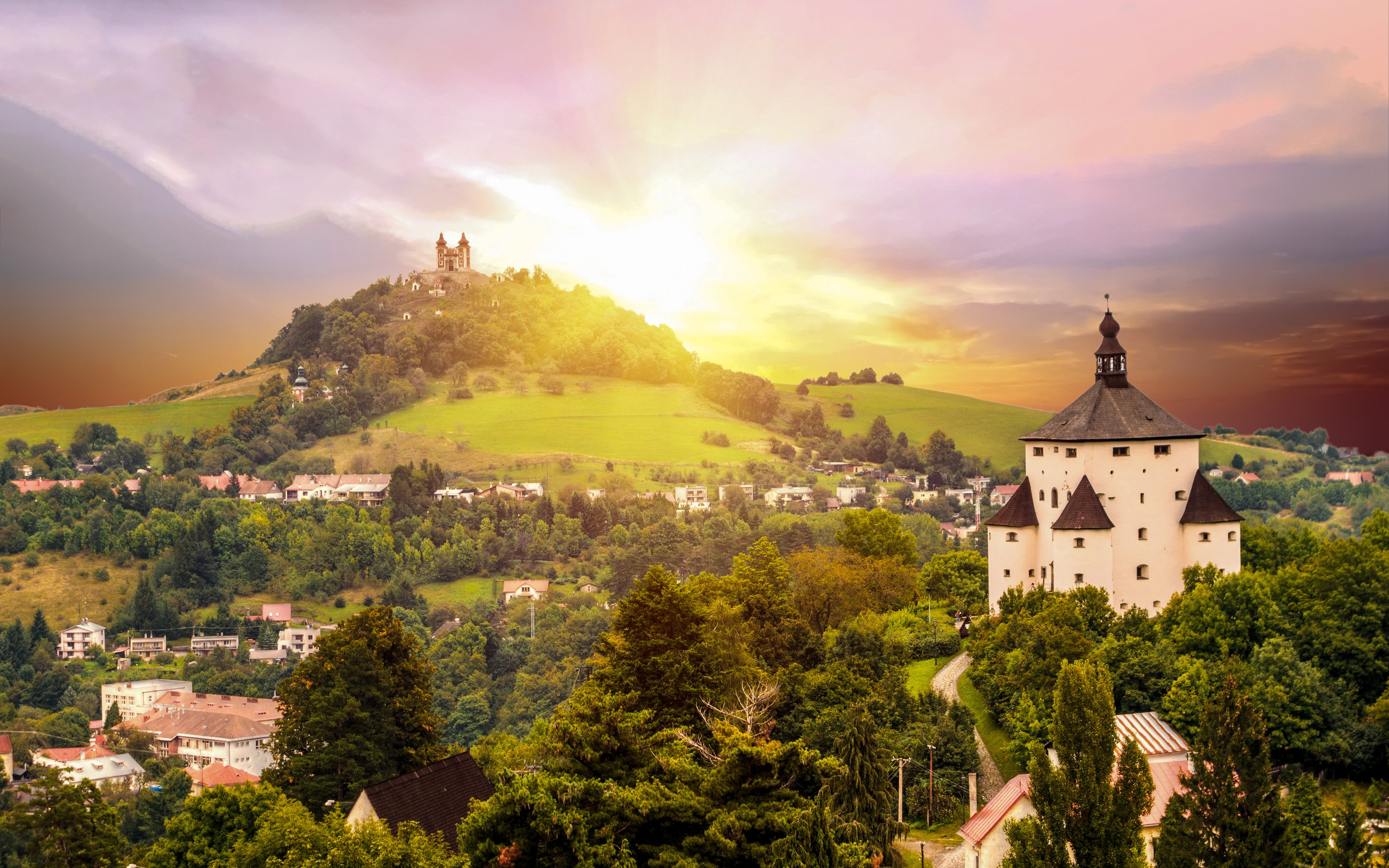 Historické centrum Banské Štiavnice přímo u památek v designových Apartmánech Opera + vybavená kuchyňka a WiFi