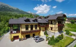 Vysoké Tatry: Starý Smokovec len 260 m od lanovky na Hrebienok vo Ville Kunerad *** s raňajkami formou bufetu
