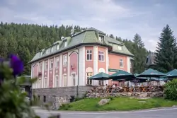 Krkonoše: Dovolenka v Peci pod Sněžkou v Hoteli Hořec **** s polpenziou, vstupom do sauny a welcome drinkom