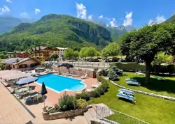 Bazén, Alledolomiti Boutique Lake Hotel, Molveno, Taliansko