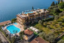 Taliansko v letovisku Toscolano Maderno pri jazere Garda: 4* Hotel Piccolo Paradiso s all inclusive a bazénmi