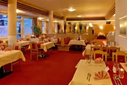 Hotelová reštaurácia, Erlebnishotel Fendels ****, Fendels, Rakúsko