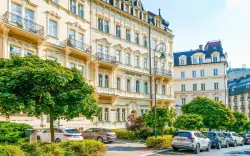 Karlove Vary: Spa Hotel Anglický Dvůr **** s polpenziou, wellness, 3 procedúrami a vstupom do Múzea Becherovky