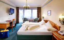Izby, Hotel Tauernhof Kaprun ****, Alpy, Rakúsko