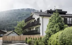 Letný pobyt blízko hôr plný turistiky v Dolomitoch: Astor Apartments *** s wellness a bazénmi + zľavová karta