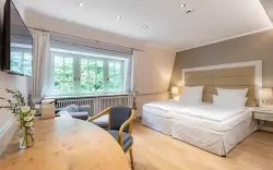 Izby, Hotel Waldhaus Reinbek *****, severné Nemecko