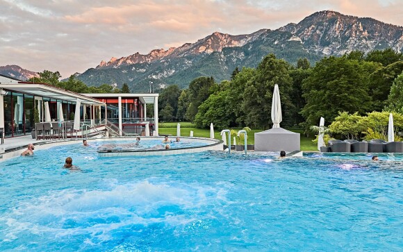 Vonkajší bazén, RupertusTherme, Bad Reichenhall, Nemecko