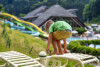 Dieťa na preliezke, NaturHotel Snovik ****, Laze v Tuhinju, Savinjské Alpy, Slovinsko