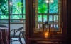 Lucerna pri okne, Hotel Pałac Paulinum ***, Jelenia Góra, Poľsko