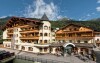 Hotelová budova, Hotel Alpin Resort Stubaier Hof ****superior, Fulpmes, Rakúsko