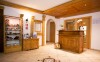 Recepcia, Almhotel Bergerhof, Sarntal, Taliansko