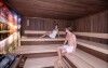Sauna s výzdobou, BIO Thermalhotel Falkenhof ****, Bad Füssing, Nemecko