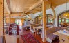 Reštaurácia s lavičkami, Wander- & Landhotel Gabriele ***, Unterwössen, Nemecko