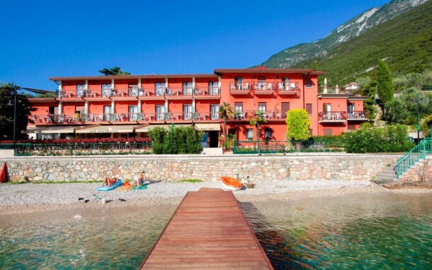 Hotel Rosa *** pri jazere Lago di Garda, Taliansko