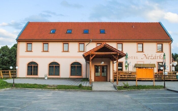 Hotel Nežárka ***