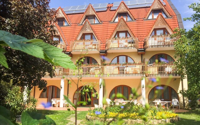 Ágnes Hotel ***