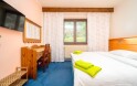 Dvojlôžková izba s výhľadom do dvora, Hotel Ondráš z Beskyd ***, Ostravice, Beskydy